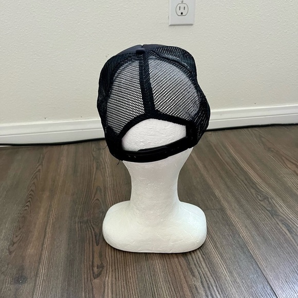 Jet Setter Black Cap - Picture 3 of 8